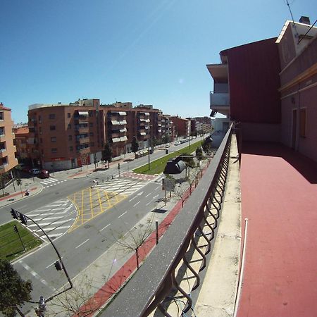 Hostal Restaurante Cornella Cornellà de Llobregat Exterior photo